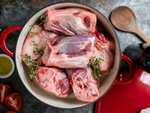 NATURAL BERKSHIRE PORK KUROBUTA FRONT SHANK